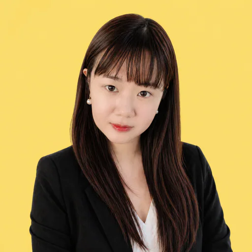 Karen L. — Mid-Level Social Media and Marketing Manager from Philippines