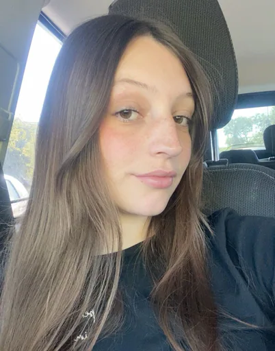 Violeta R. profile photo