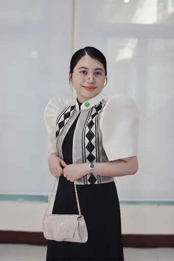 Kesielyn C. from Philippines