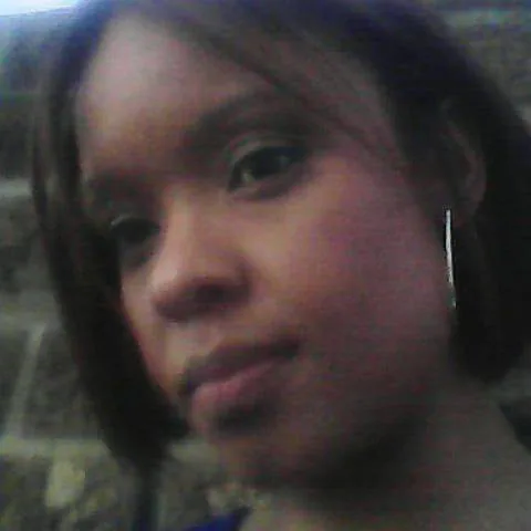 Dominique H. — Senior Bookkeeping Financial Administrator from South Africa
