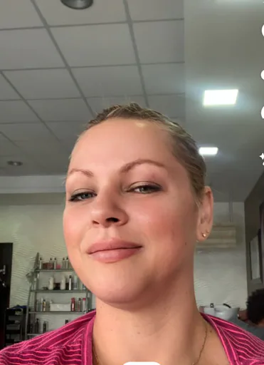 Debbie V. profile photo