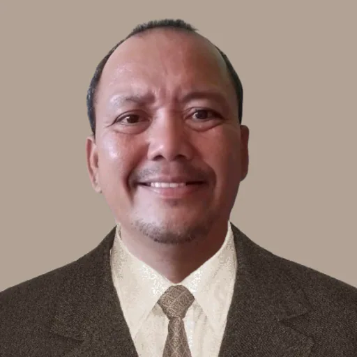 JUN R. profile photo