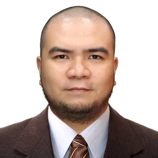 Leo A. — Senior Operations Manager from Philippines