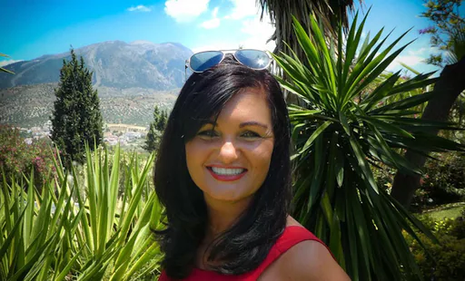 Katie W. — Mid-Level Crypto Trading Consultant from United Kingdom
