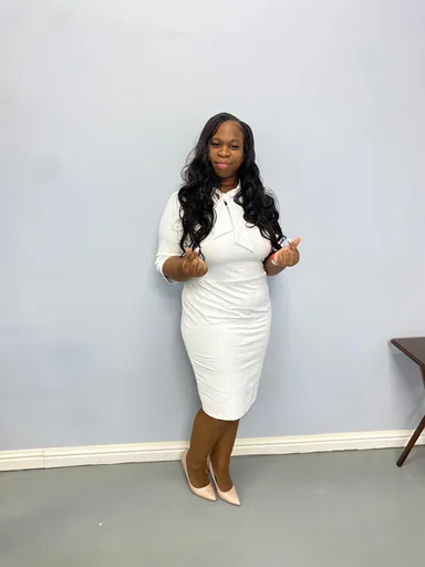 Kaira C. — Mid-Level Social Media Manager from United States