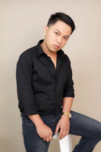 FELIX L. — Mid-Level Healthcare Coordination Specialist from Philippines