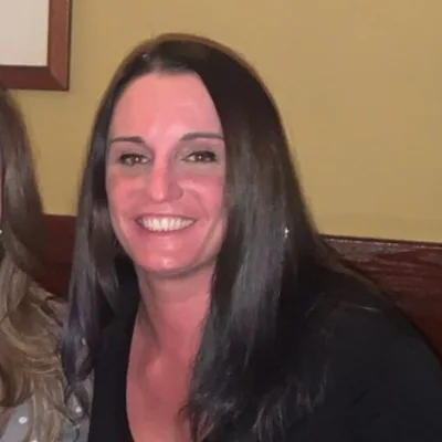 Caroline S. — Senior Operations and Supply Chain Leader from United States