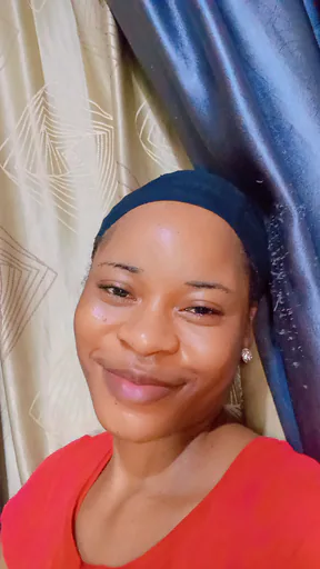 Praise profile photo