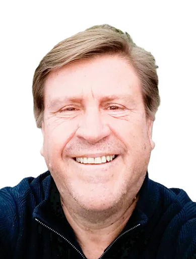 Ronald D. — Senior Risk Consultant from Chile