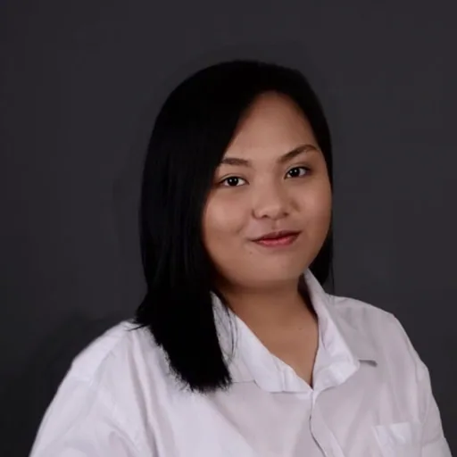 Andrea C. — Mid-Level E-commerce Operations Specialist from Philippines