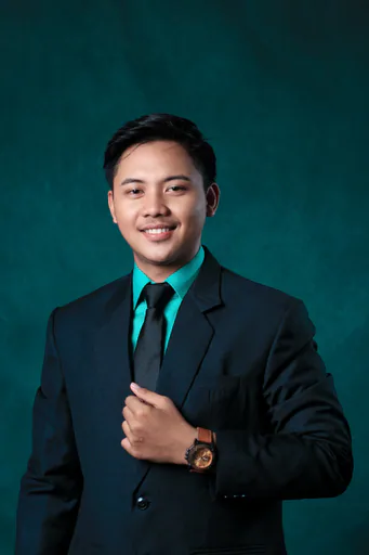 Ahmad F. — Mid-Level Arabic Language Educator from Indonesia