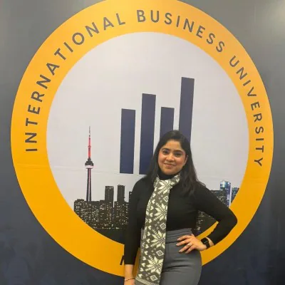 Komal — Mid-Level Customer Service and Administrative Assistant from Canada