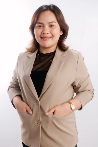 Photo of Mary J.