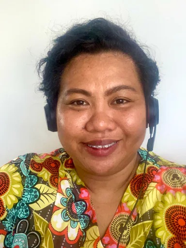 Roxanne E. — Junior Solar Permit Coordinator from Philippines