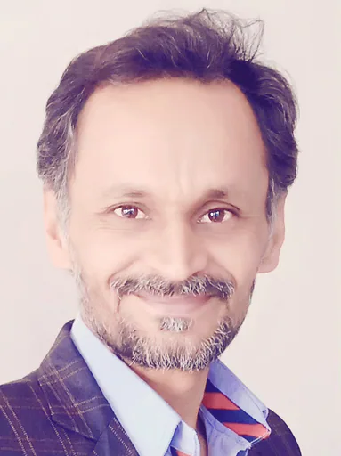 M E. profile photo