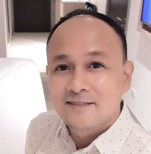 Jo V. — Senior Customer Service Team Lead from Australia