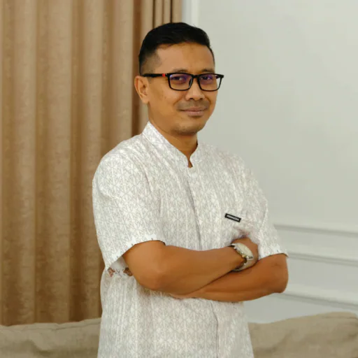 Yanuar A. — Senior Administrative Virtual Assistant from Indonesia