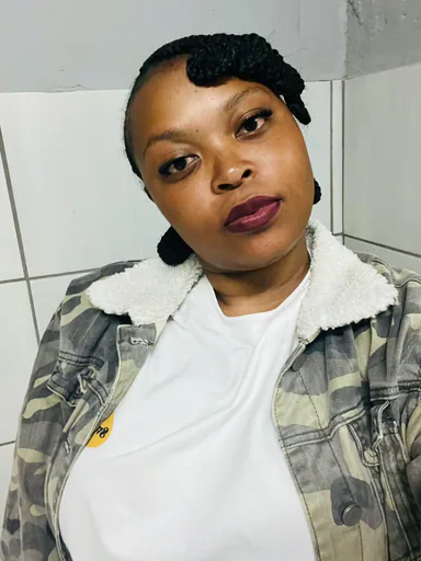 Phindile M. profile photo