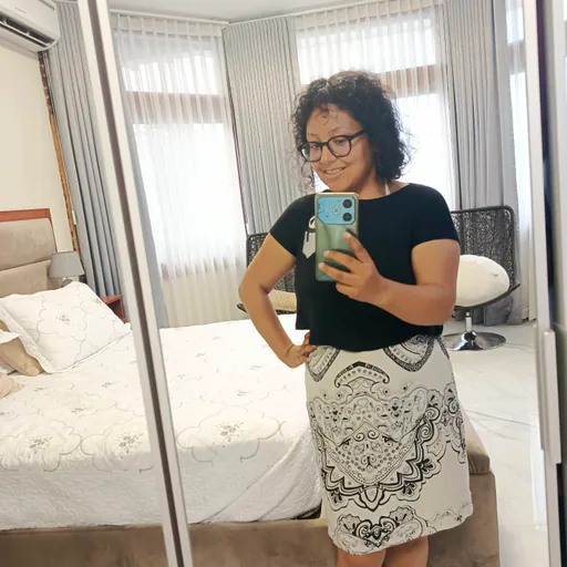 Maria V. — Senior Mechanical Engineer in Oil & Gas Industry from Bolivia