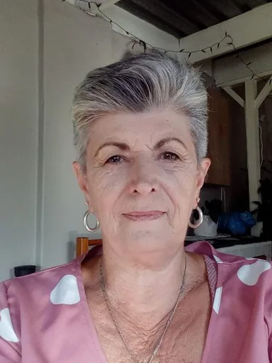 ELAINE profile photo