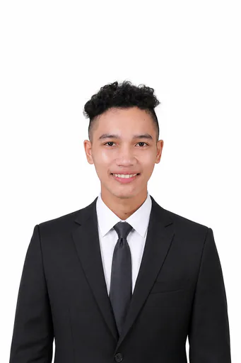 Christian I. — Mid-Level Amazon Specialist from United States