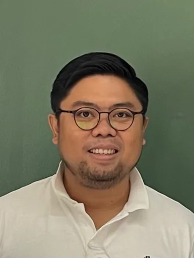 Ludward I. — Senior Commercial Operations Manager from Philippines