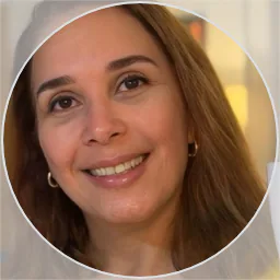 Claudia D. — Senior Key Account Manager from Brazil