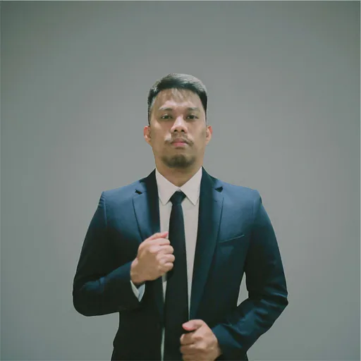 Justin S. — Mid-Level Customer Service Representative from Philippines