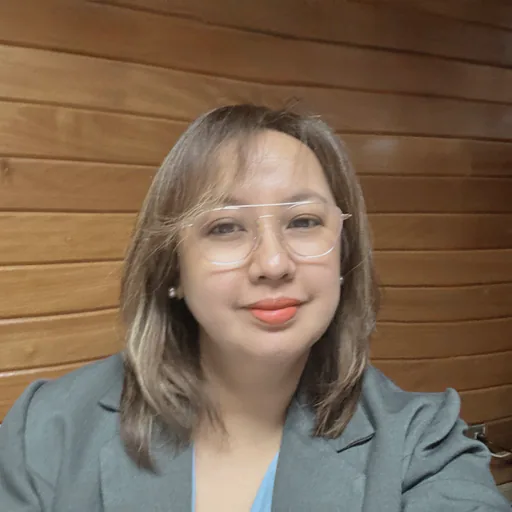 Caterine C. — Senior Accounting and Management Professional from Philippines