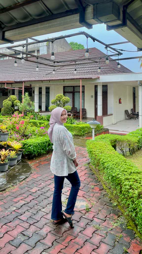 Photo of Dinda N.