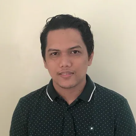 Mark R. — Senior Fullstack Web Developer from Philippines