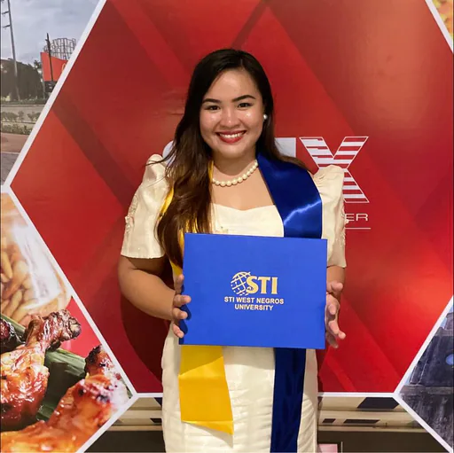 Mary J. — Mid-Level Elementary School Teacher from Philippines
