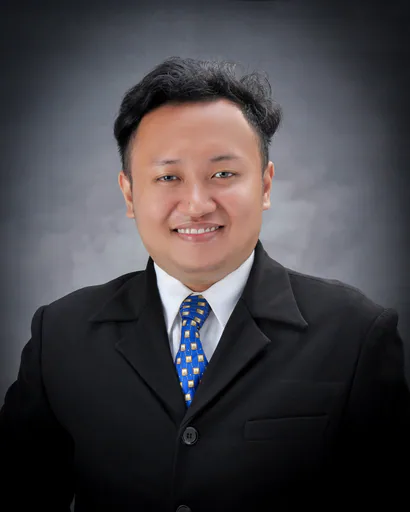 Christian R. — Junior Real Estate Photo Editor from Philippines