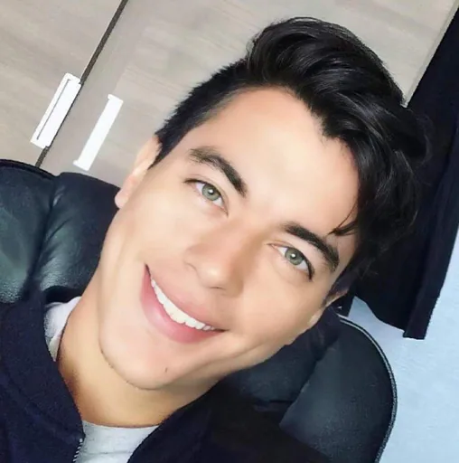 Charly N. profile photo