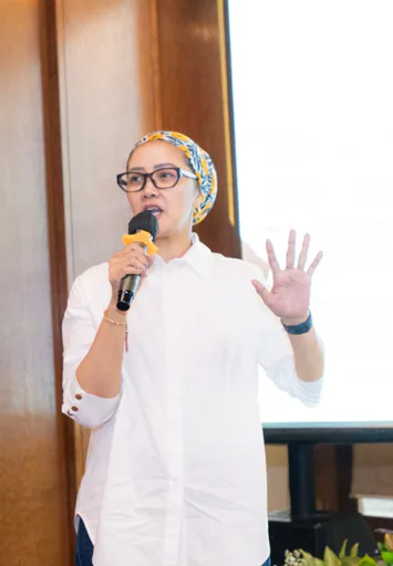 Imelda C. — Senior Commercial Management Leader from Indonesia