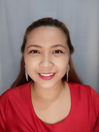 Chola L. — Senior Human Resources Consultant from Philippines