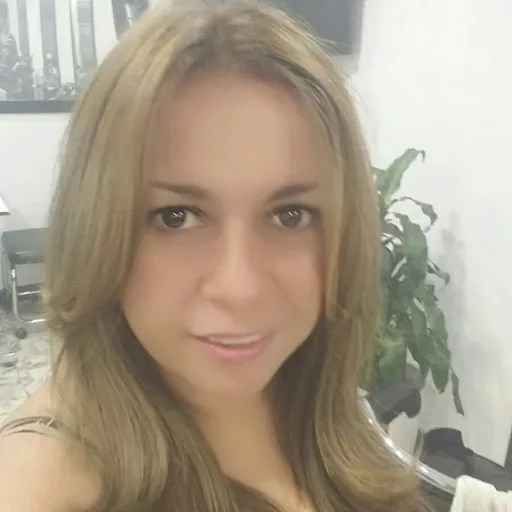 Lucia C. profile photo