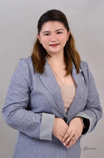 DINA M. profile photo