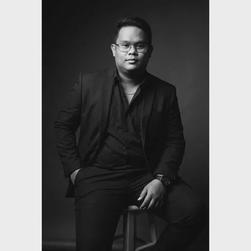 Emmanuelle J. — Senior Civil Engineer Estimator from Philippines