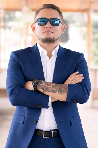 FRANCIS G. profile photo