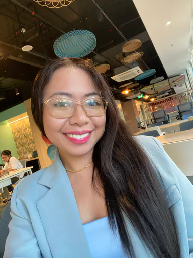 Monique G. — Mid-Level Digital Marketing Specialist from Philippines