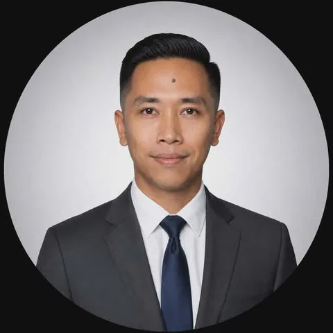 Mark E. — Mid-Level Property Management Administrative Assistant from Philippines