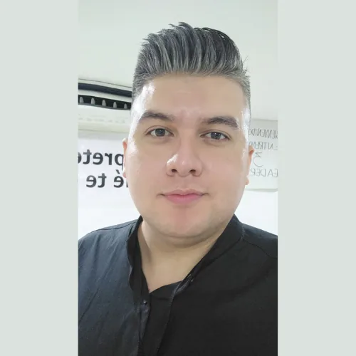 Julian R. profile photo