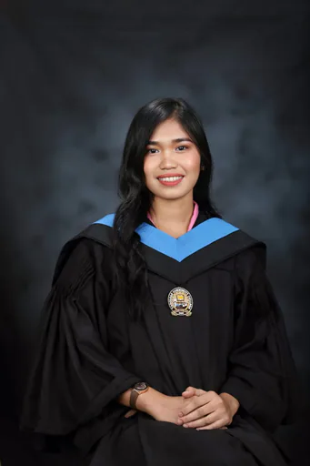 Ma D. — Junior Graphic Designer from Philippines