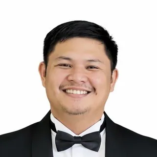 Val L. profile photo