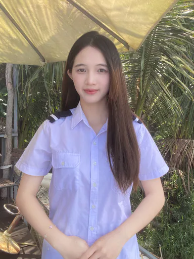 NguyenThiPhiNhi — Junior Web Developer from Vietnam
