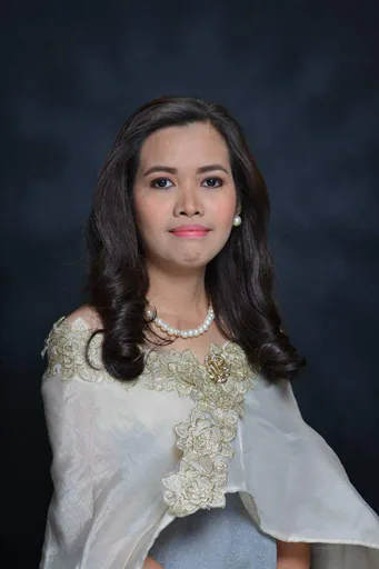 MA M. — Mid-Level Bookkeeper from Philippines