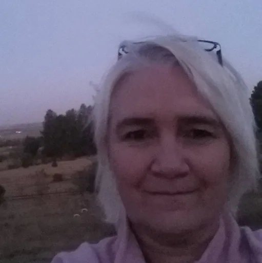 Yolande V. profile photo