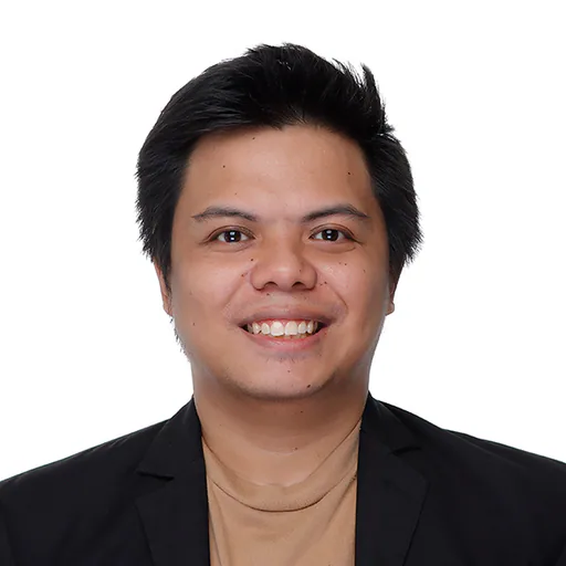 Christian L. — Mid-Level Healthcare Customer Support Specialist from Philippines
