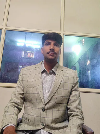 OM S. profile photo